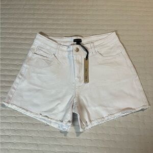 Coco + Carmen Trudy White Jean Shorts